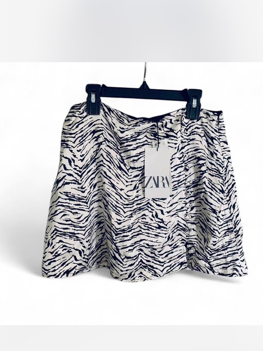 Wild Zara NEW Y2K Black & White Zebra Print Women’s Skorts size M (juniors)